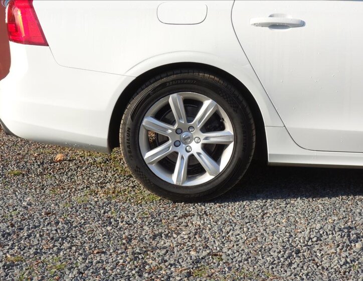 Volvo V90 Kombi 2,0 l 140 kw