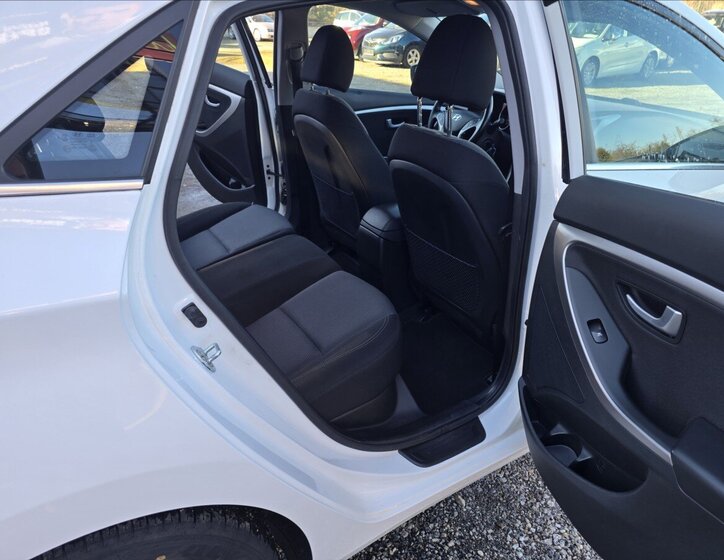 Hyundai i30 Hatchback 1,4 l 66 kw