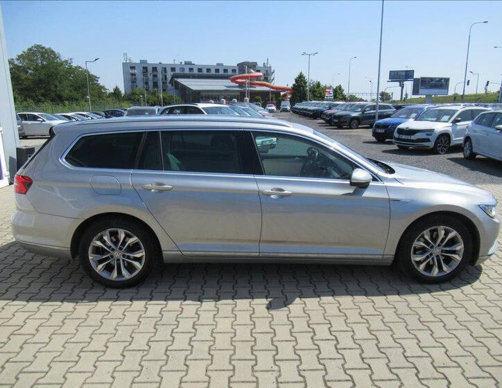 Volkswagen Passat Kombi 2,0 l 140 kw