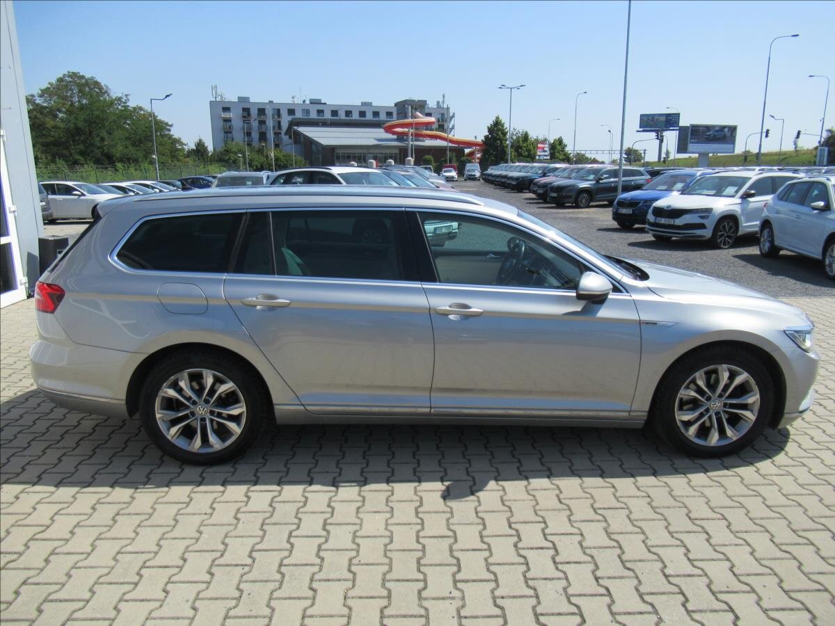 Volkswagen Passat Kombi 2,0 l 140 kw