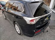 Mitsubishi Outlander SUV 2,3 l 110 kw