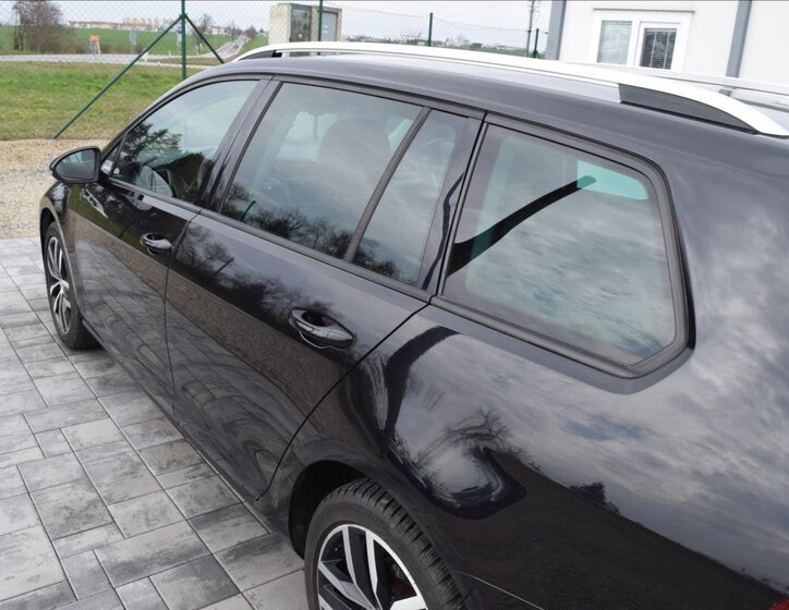 Volkswagen Golf Kombi 1,4 l 90 kw