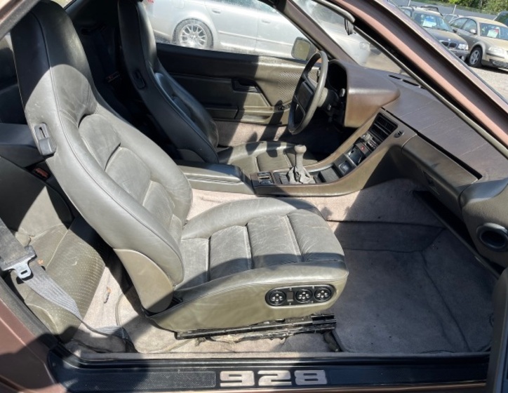 Porsche 928 21