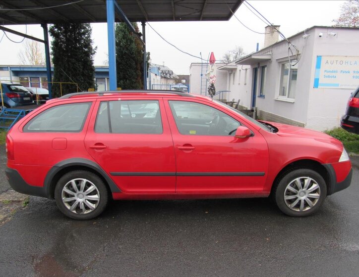 Škoda Octavia Kombi 2,0 l 110 kw