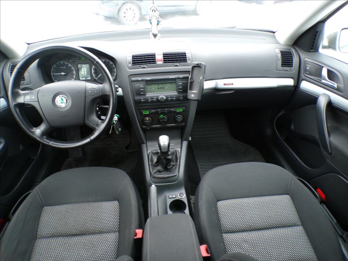 Škoda Octavia Kombi 2,0 l 103 kw