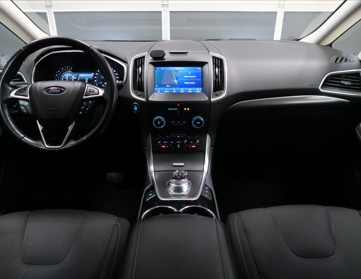 Ford S-MAX MPV 2,0 l 140 kw