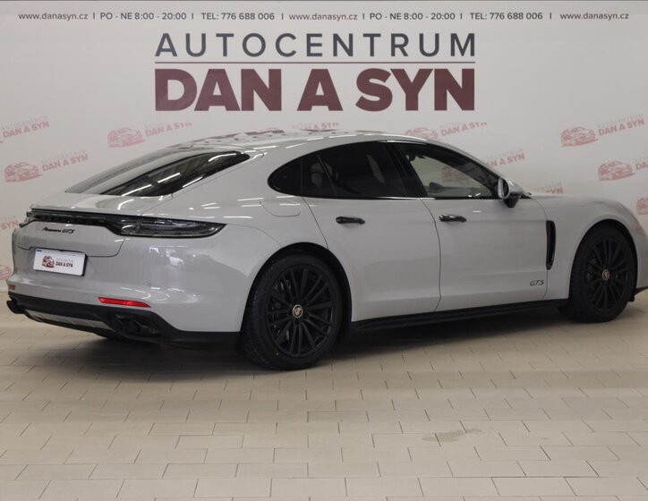 Porsche Panamera Hatchback 4,0 l 368 kw