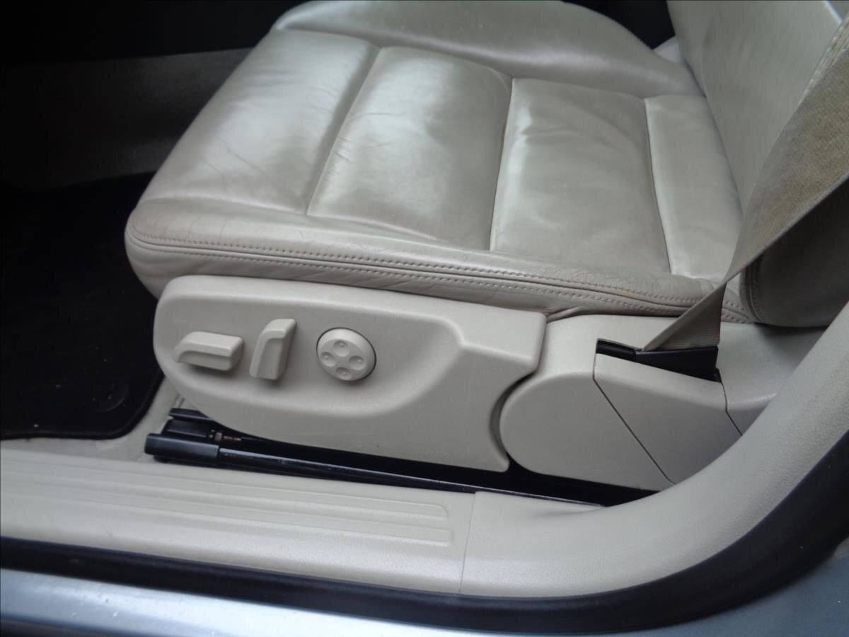 Audi A6 Kombi 3,0 l 176 kw