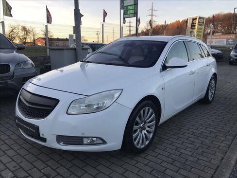 Opel Insignia Kombi 2,0 l 96 kw