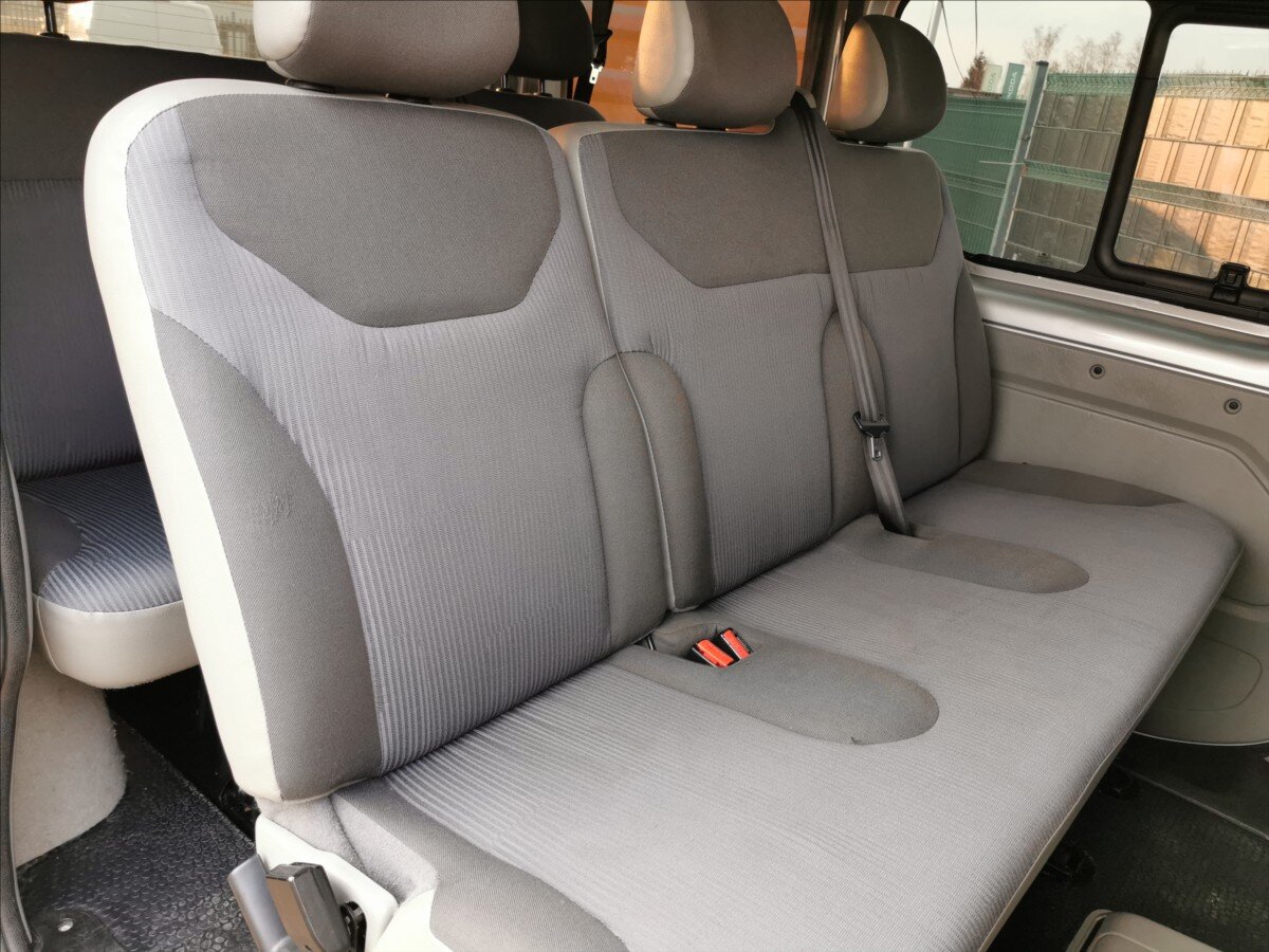 Opel Vivaro Kombi 2,0 l 84 kw