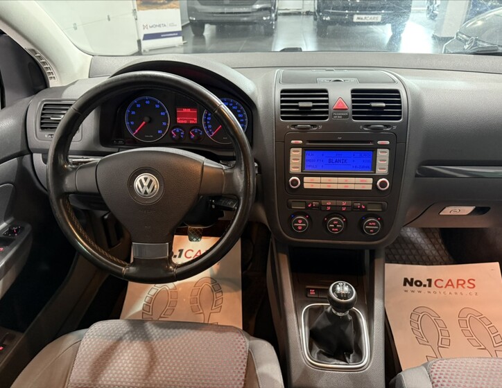 Volkswagen Golf 14