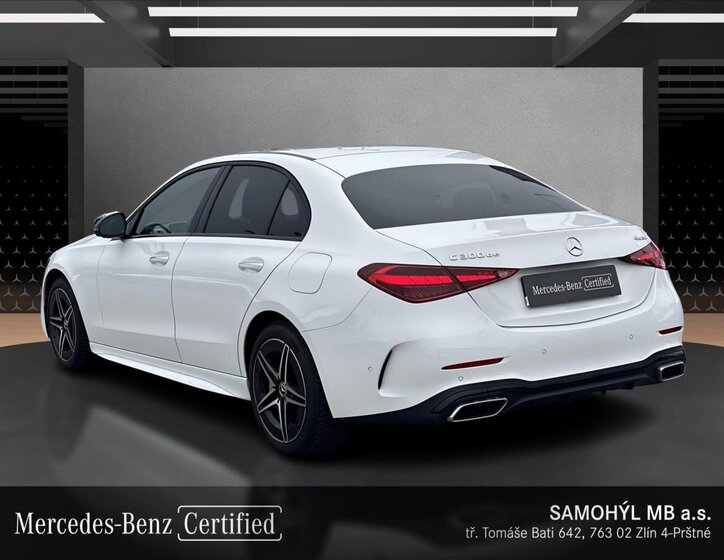 Mercedes-Benz Třídy C Sedan / Limuzína 2,0 l 145 kw