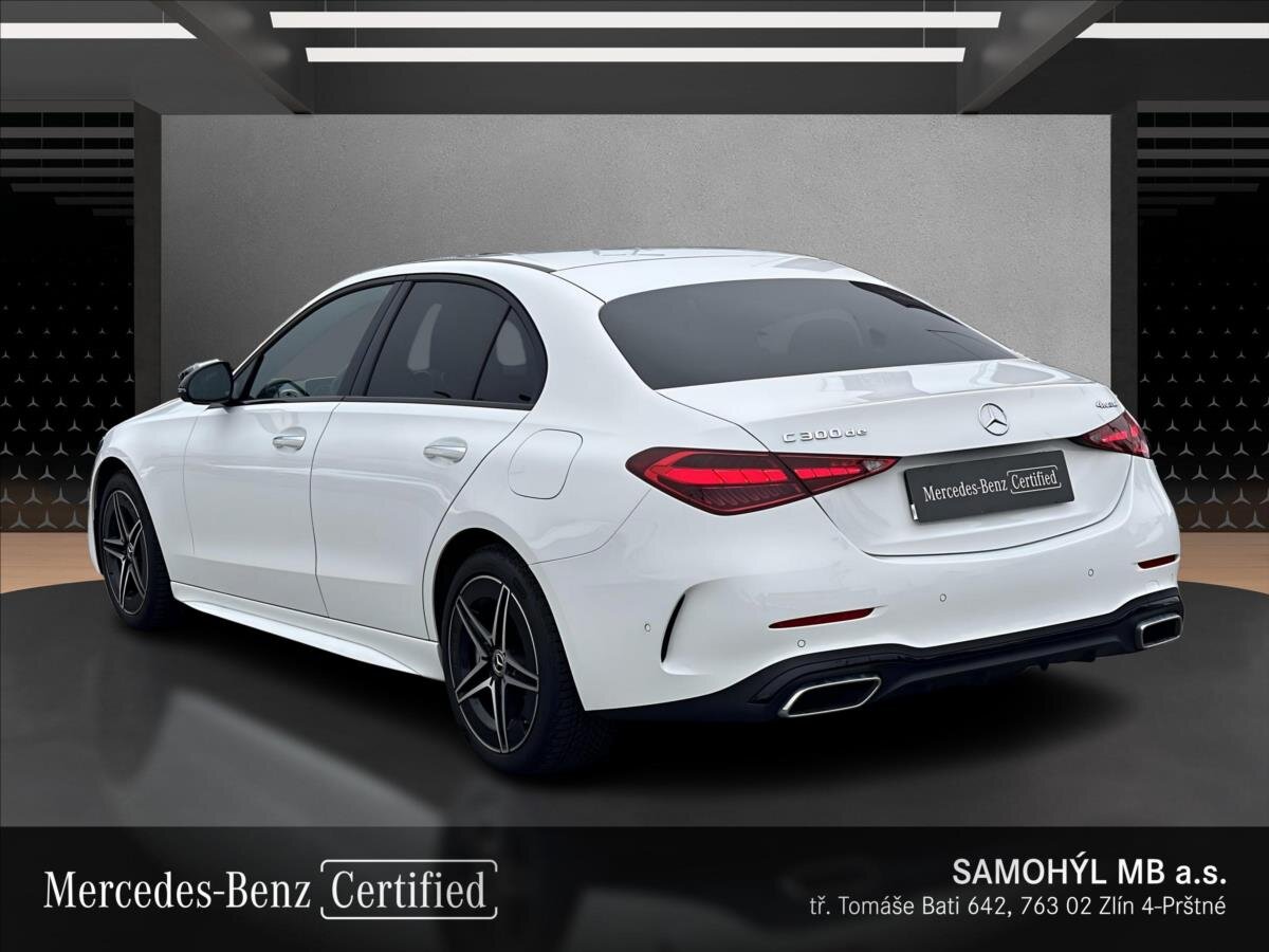 Mercedes-Benz Třídy C Sedan / Limuzína 2,0 l 145 kw