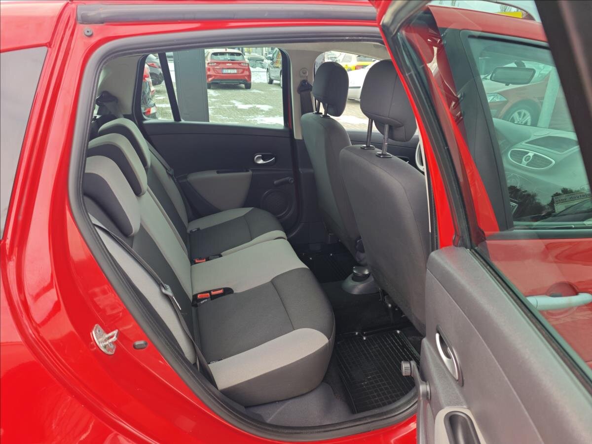 Renault Clio Kombi 1,1 l 55 kw