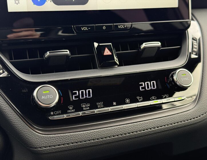 Toyota Corolla Cross SUV / Terénní 2,0 l 98 kw