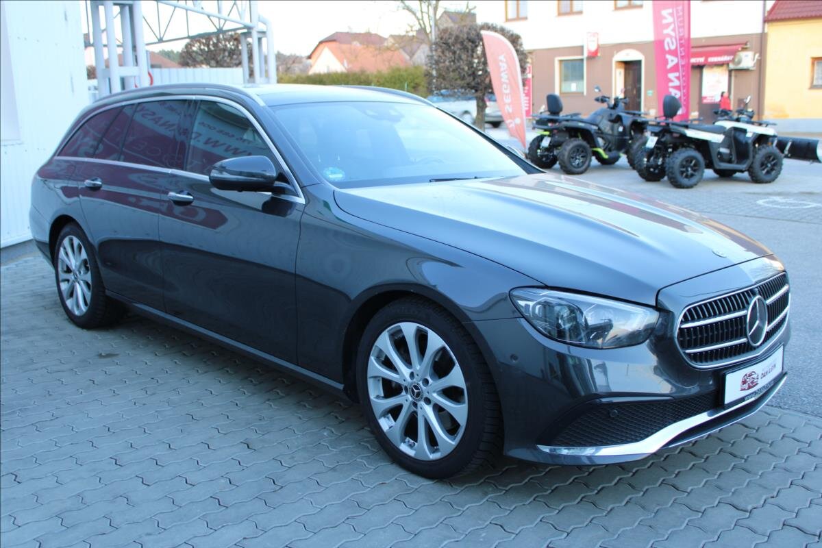 Mercedes-Benz Třídy E Kombi 2,0 l 143 kw