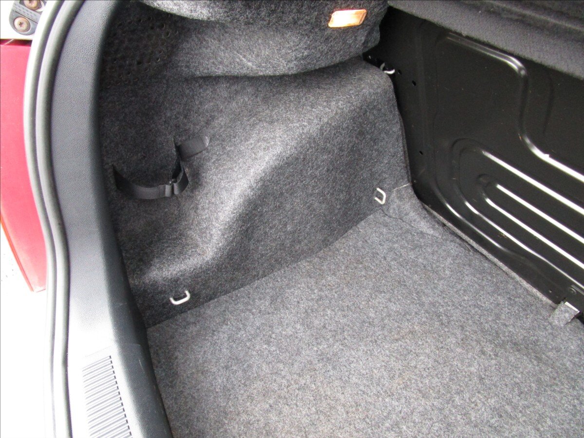 Škoda Fabia Hatchback 1,4 l 50 kw