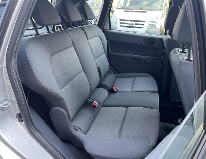 Mitsubishi Colt Hatchback 1,1 l 55 kw