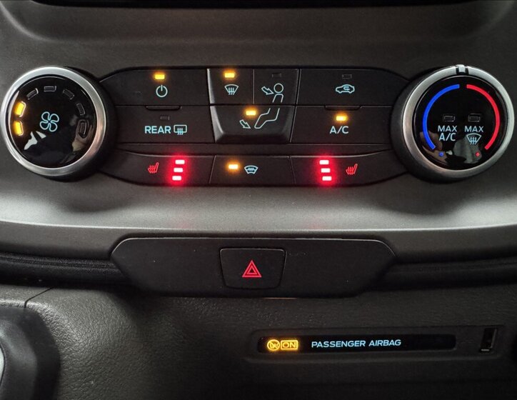 Ford Transit Custom 40