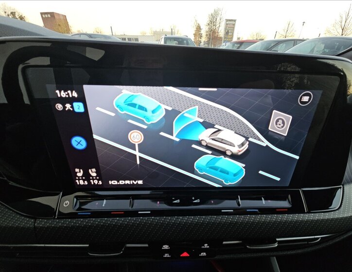 Volkswagen Golf Kombi 2,0 l 235 kw