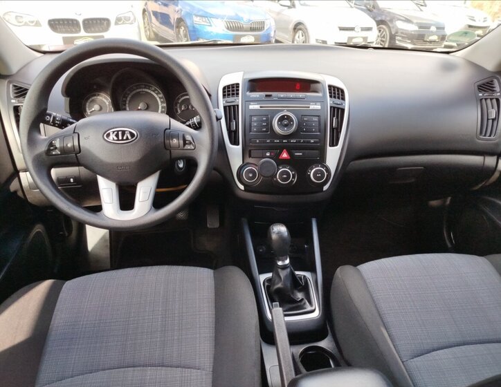 KIA Ceed 12