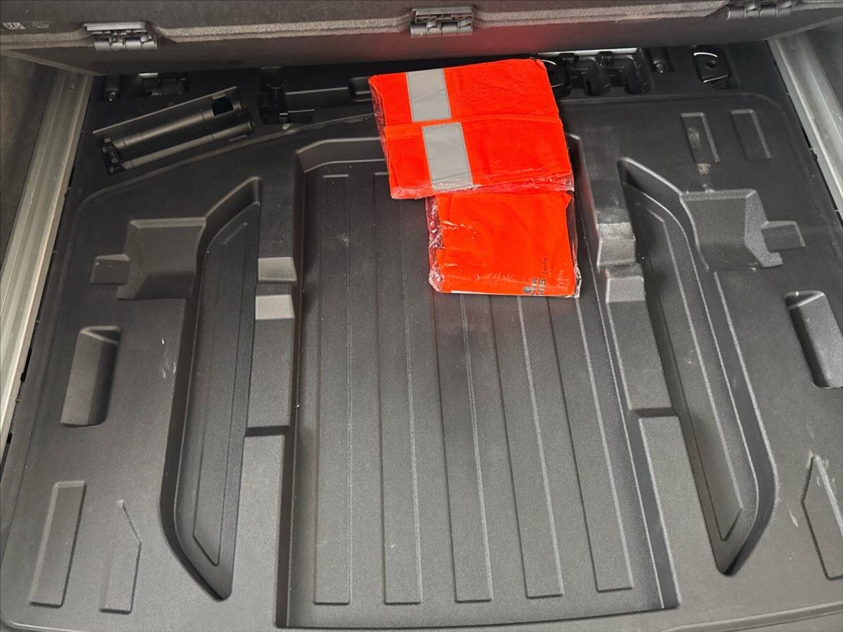 Audi A6 Allroad Kombi 3,0 l 253 kw