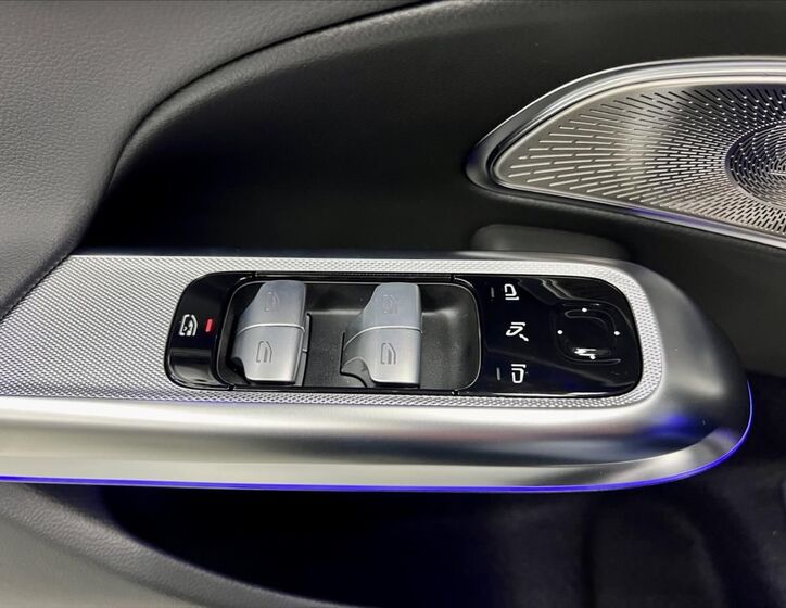 Mercedes-Benz Třídy E 23