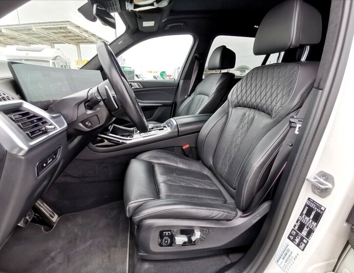 BMW X7 5