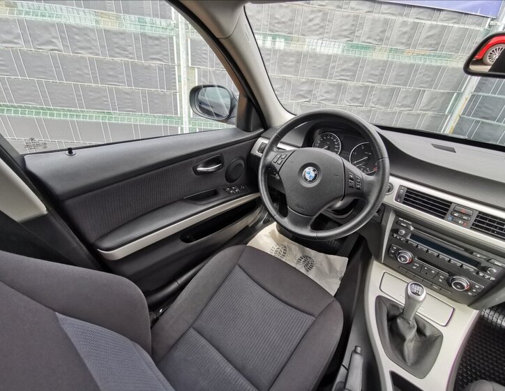 BMW Řada 3 Sedan 2,0 l 85 kw