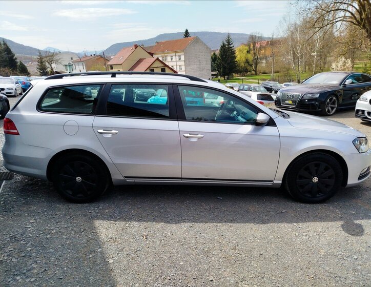 Volkswagen Passat Kombi 2,0 l 103 kw