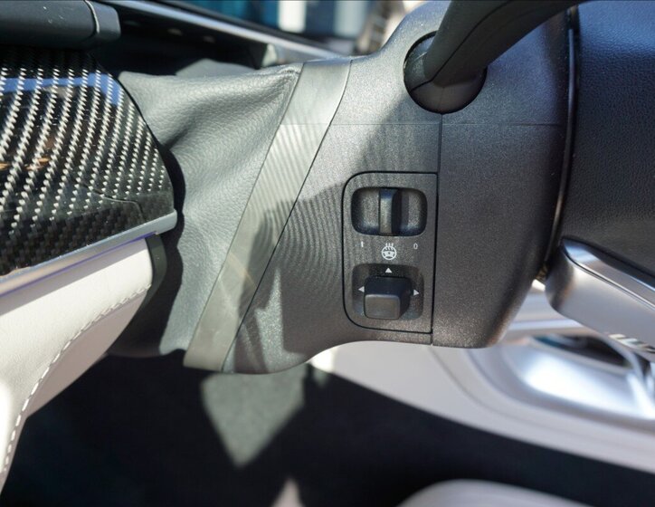 Mercedes-Benz GLS SUV / Terénní 4,0 l 450 kw