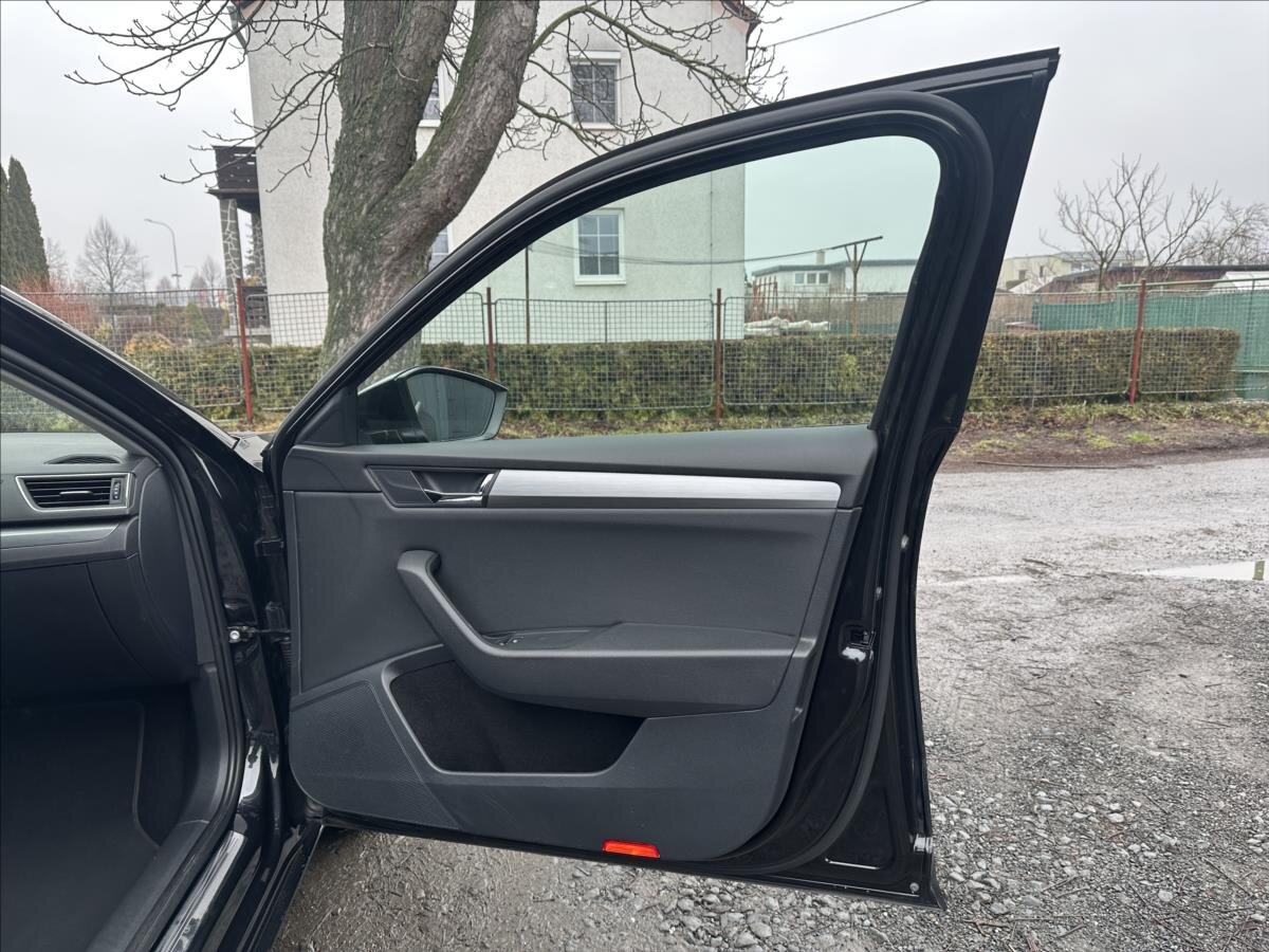 Škoda Superb Kombi 2,0 l 140 kw