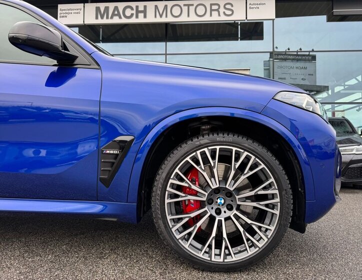 BMW X5 SUV / Terénní 4,4 l 390 kw