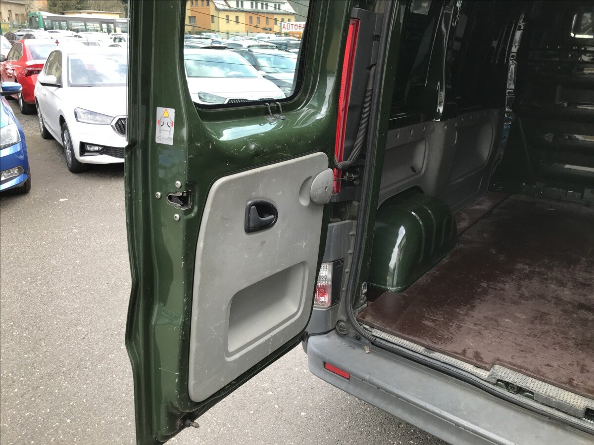 Opel Vivaro Skříň 2,0 l 66 kw