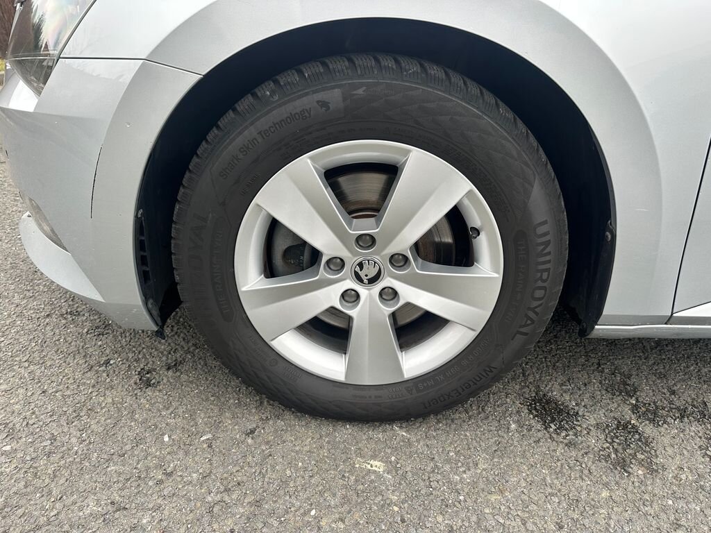 Škoda Superb Kombi 2,0 l 110 kw