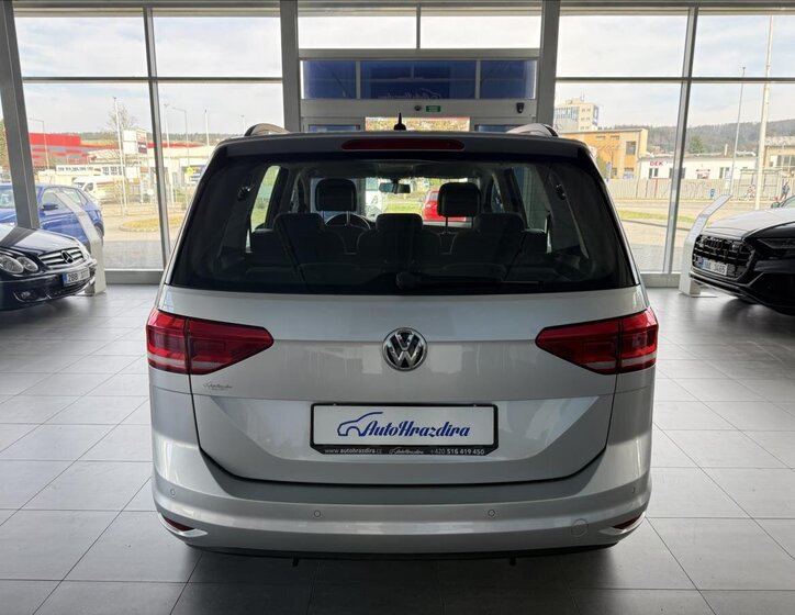 Volkswagen Touran Kombi 1,2 l 81 kw