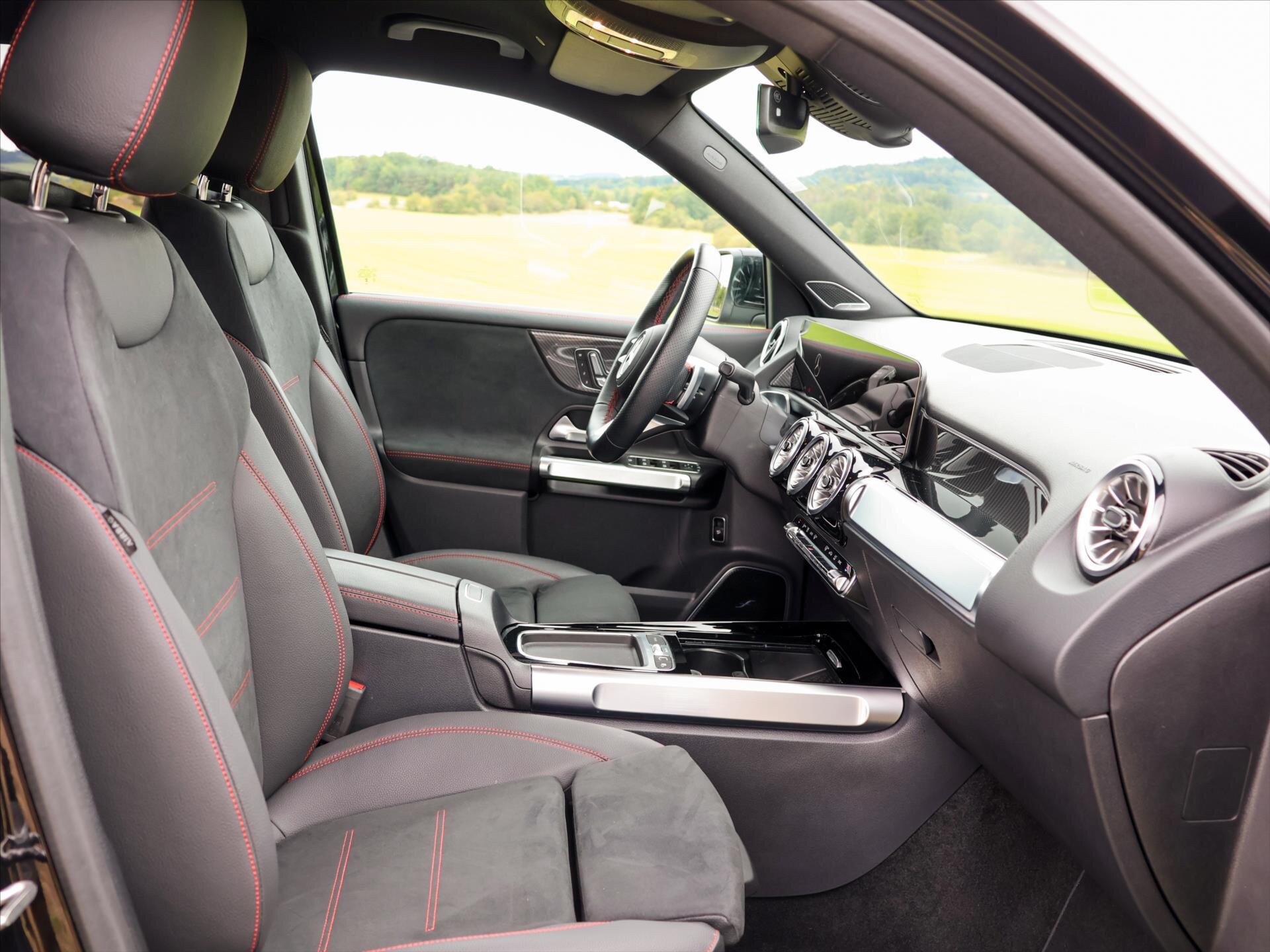 Mercedes-Benz GLB SUV / Terénní 2,0 l 110 kw