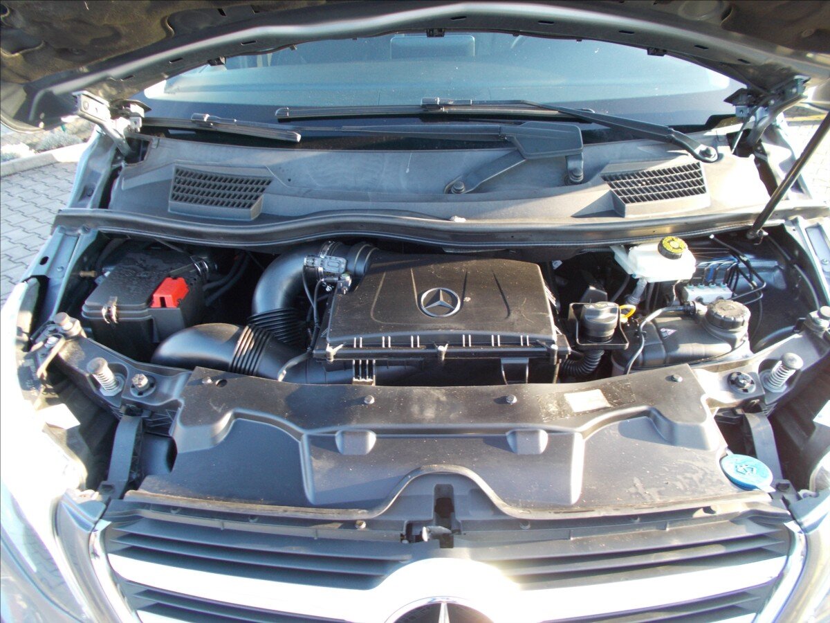 Mercedes-Benz Třídy V MPV 2,1 l 140 kw