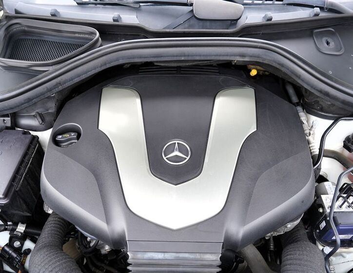 Mercedes-Benz GLS 10