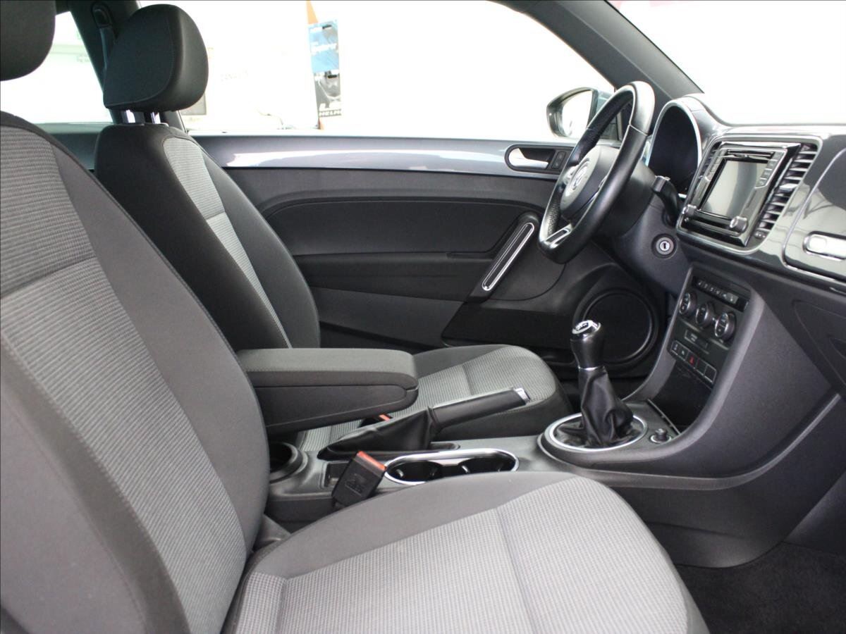 Volkswagen Beetle Hatchback 1,2 l 77 kw