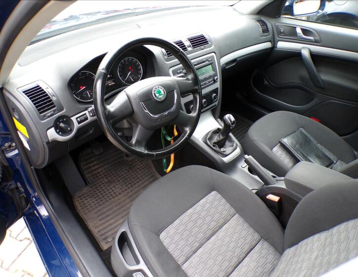 Škoda Octavia 14