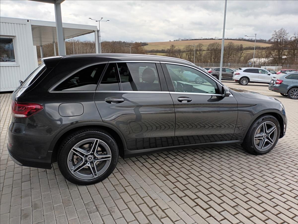Mercedes-Benz GLC SUV 2,0 l 180 kw