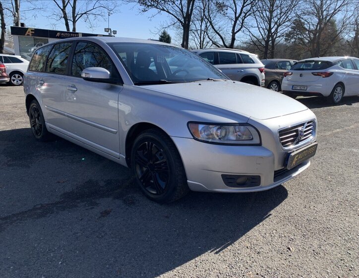 Volvo V50 Kombi 2,0 l 100 kw