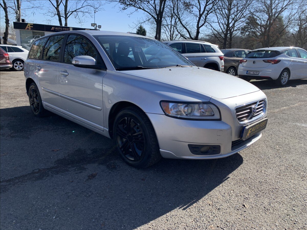 Volvo V50 Kombi 2,0 l 100 kw