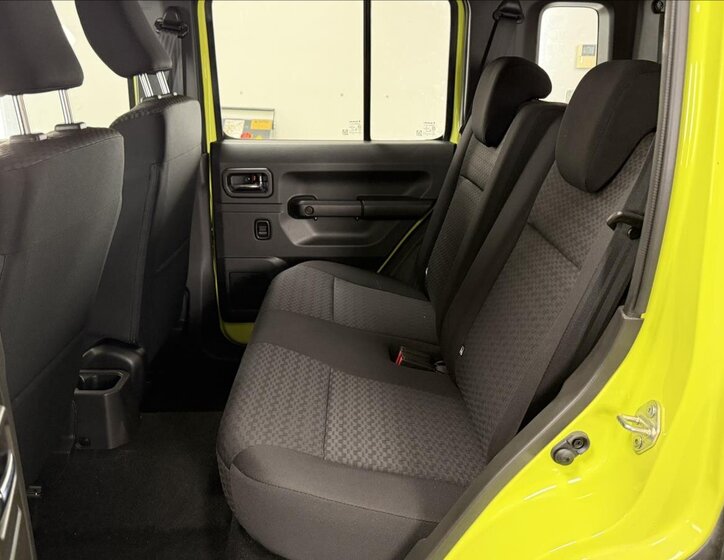 Suzuki Jimny SUV 1,5 l 75 kw