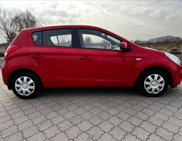 Hyundai i20 Hatchback 1,2 l 57 kw