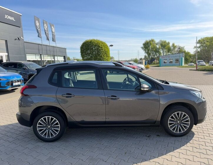 Peugeot 2008 SUV / Terénní 1,2 l 60 kw