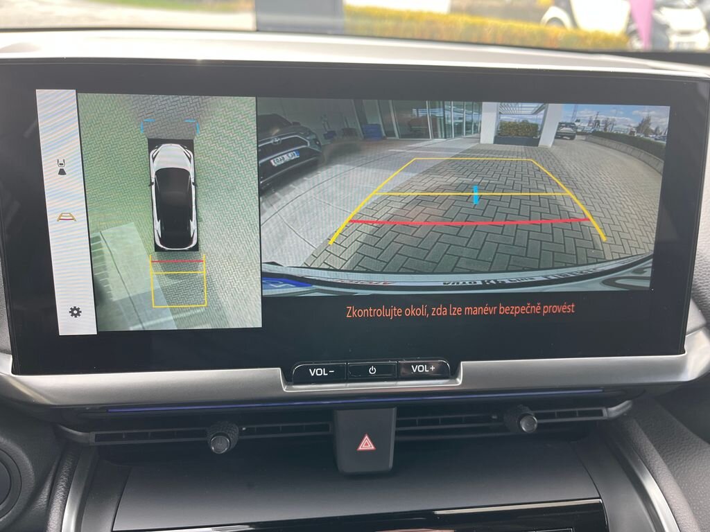 Toyota C-HR SUV / Terénní 2,0 l 145 kw