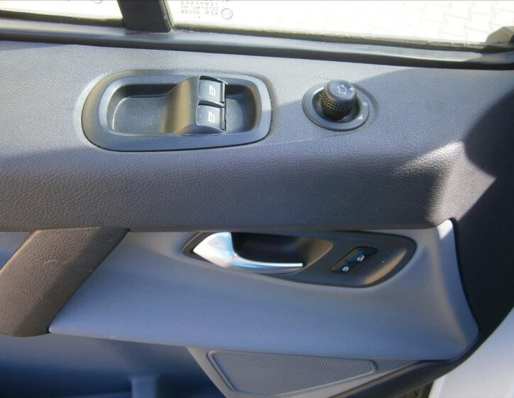 Ford Transit Custom Kombi 2,2 l 114 kw