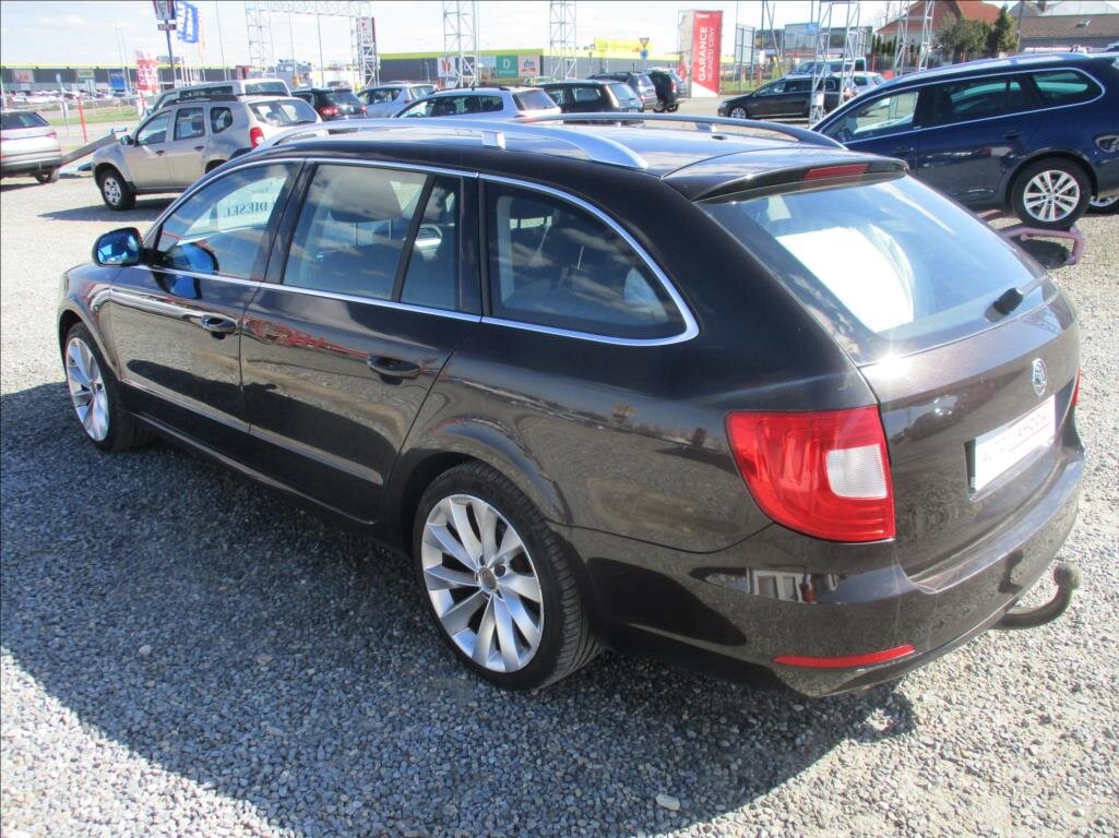 Škoda Superb Kombi 1,6 l 77 kw